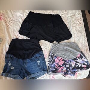 Maternity shorts